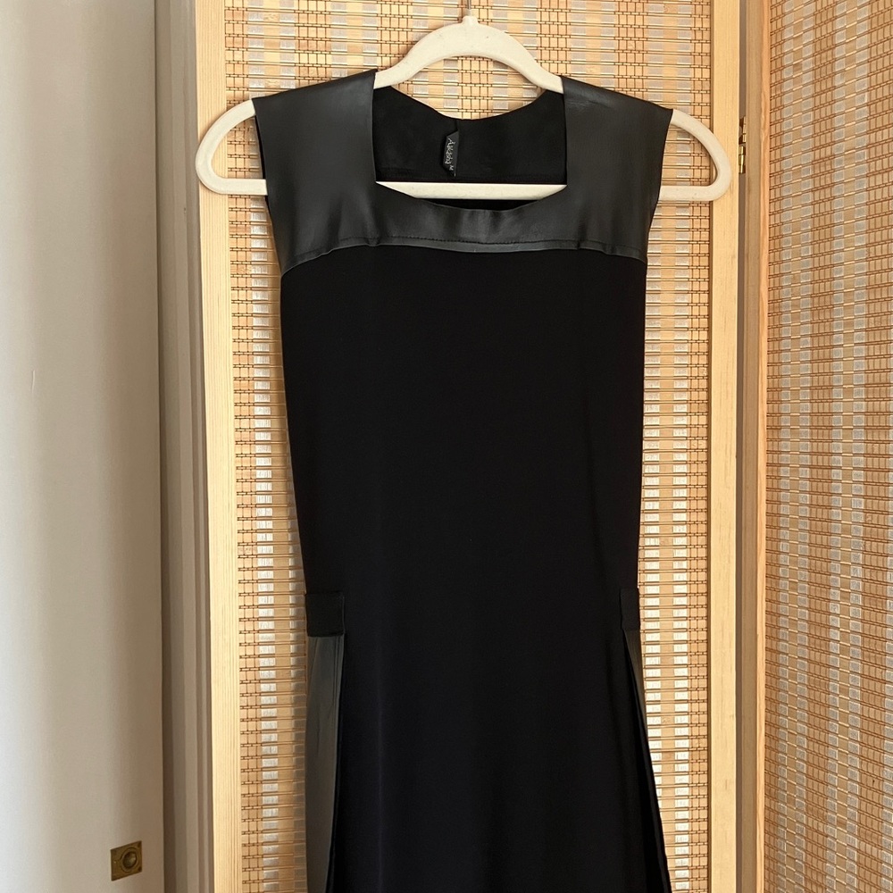 Aakasha knit and real leather dress - Picture 5 of 11
